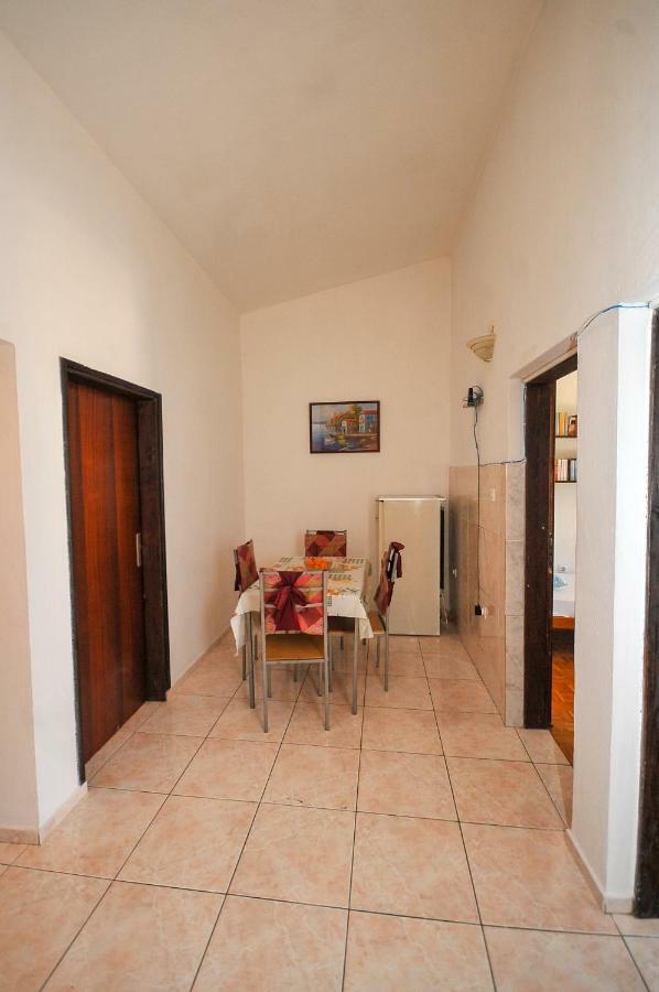 Apartments Kuc Bar Εξωτερικό φωτογραφία